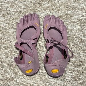 Vibram Women's Athletic Shoes in Purple